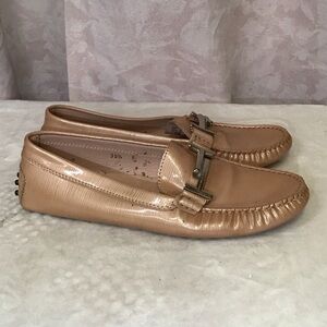Tod's Shiny Tan Leather Loafers